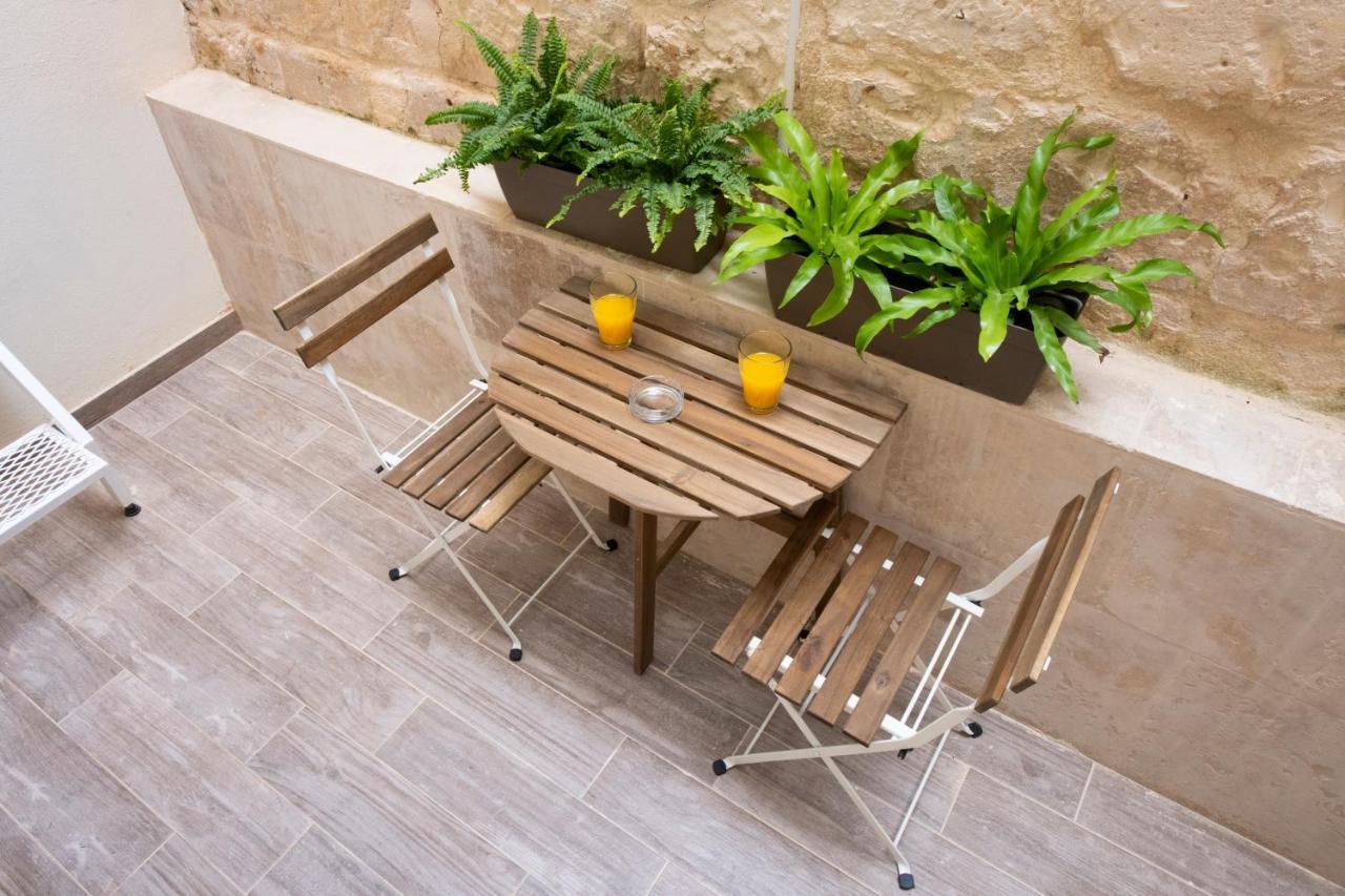 248 Boutique Studios, Sliema Exteriör bild